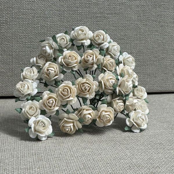 Papirdesign - Roser - 1,0cm - Hvit & Krem